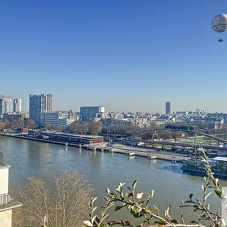 A Magnificent Place With Terrace And Eiffel Tower View * Paris